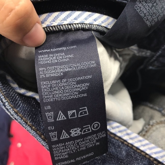 Tommy Hilfiger Jean Capris Size 8 - Picture 7 of 7